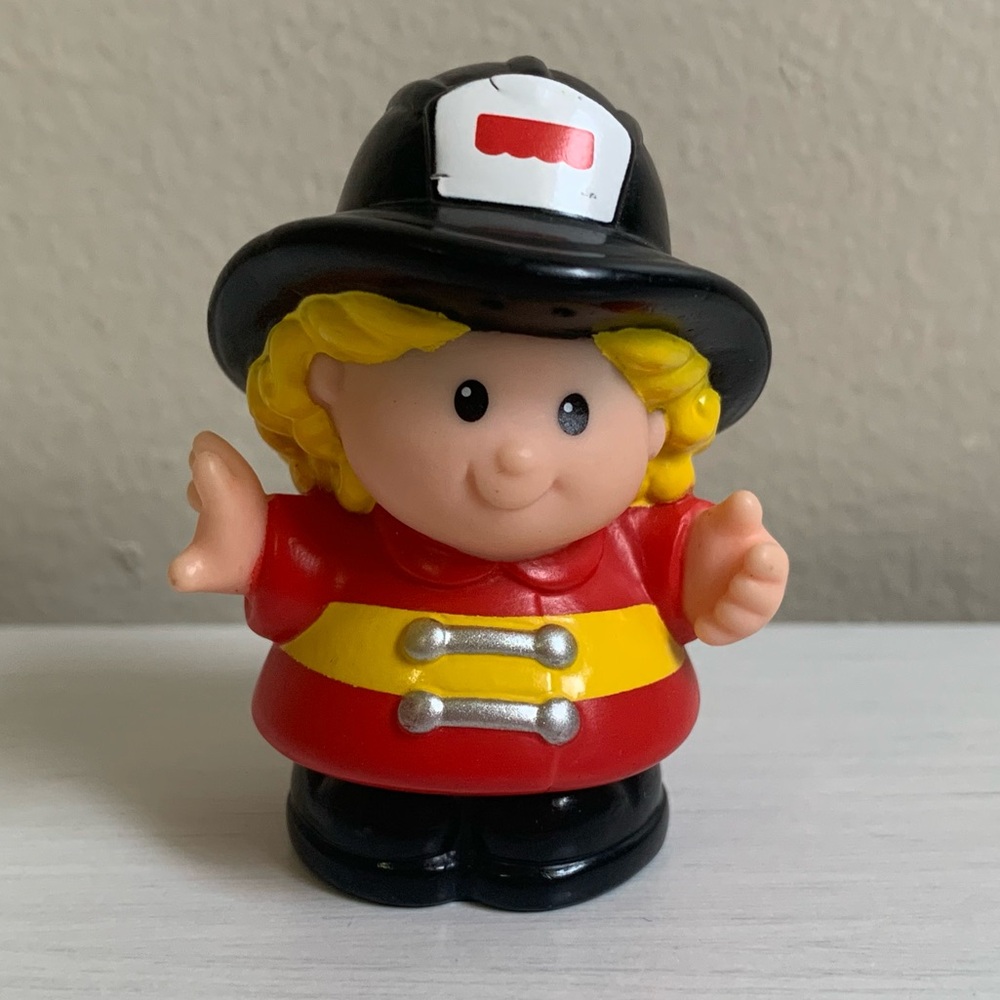 Vintage 1998 Fisher-Price Little People Firewoman Replacement Figure Main Street